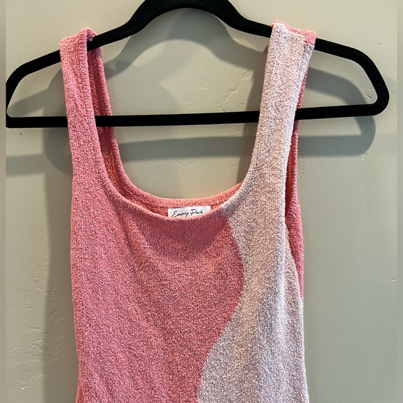 EMERY PARK DRESS - Picture 5 of 9